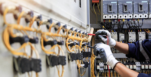 Professional Electrician technician working in Carnation, WA